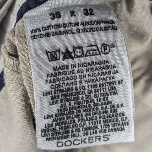 Dockers D4 Relaxed Fit Khaki Pants Men 35x32 Beige 100% Cotton Casual Chinos - Picture 4 of 4